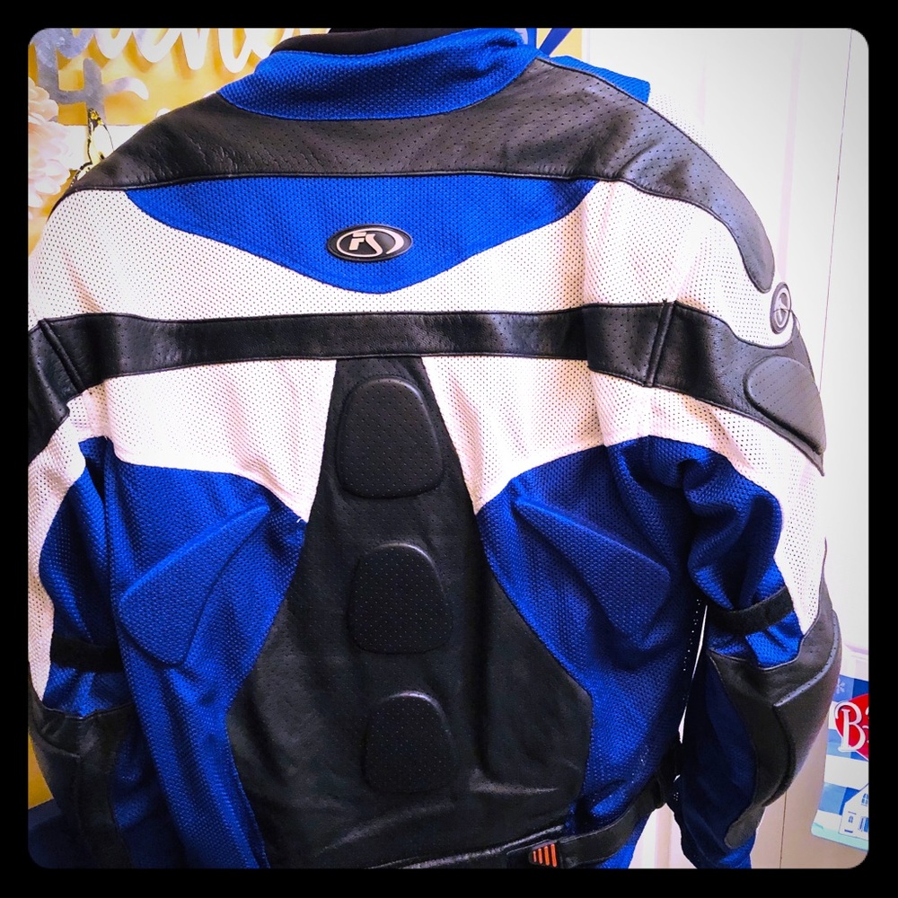 Motorcycle jacket